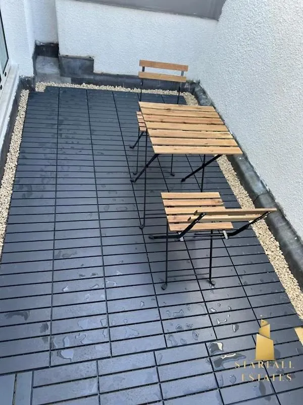 City Centre Apartment Λιντς